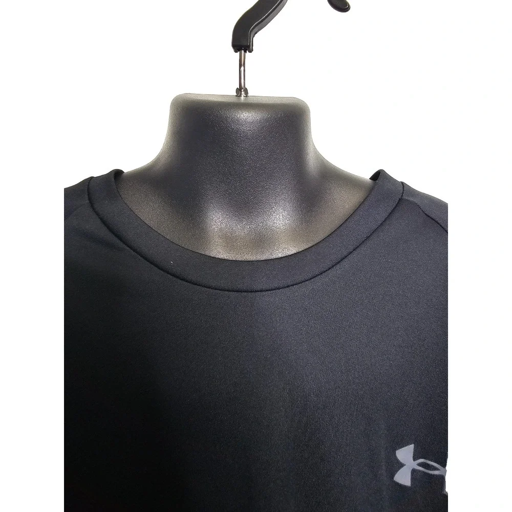 Under Armour black tshirt loose‎ Adult Medium